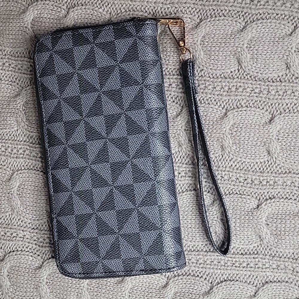 Navy Fashion Wallet/Wristlet